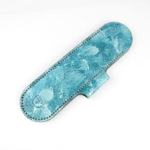 Carica l'immagine nel visualizzatore di Gallery, Custodia per penna in pelle | Vari colori