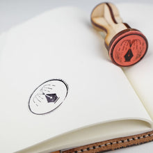 Carica l'immagine nel visualizzatore di Gallery, Timbri in gomma personalizzati